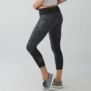 Lululemon Pace Rival Crop Full-On Luxtreme Stripe Play Slate Black size 4